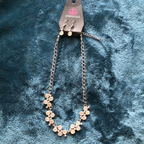 Paparazzi Bundle bling with silver, bling with black and silver and acrylic. - Picture 2 of 6